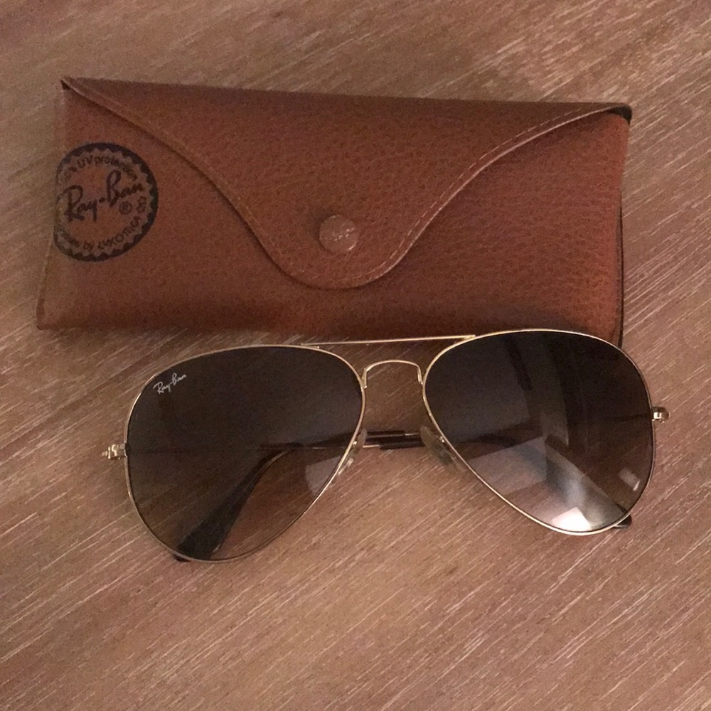 Ray-Ban Gold Frame Brown Gradient Lens Aviator Sunglasses